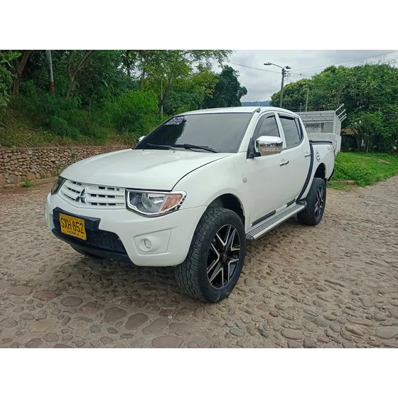 Mitsubishi L200 Sportero 2.5 Basica