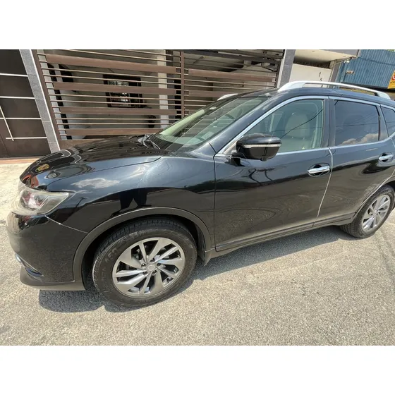 Nissan X-trail 2.5 Exclusive 2 Row Cvt