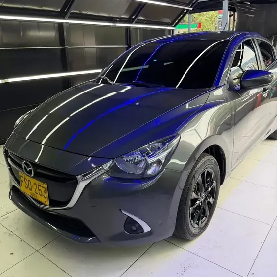Mazda 2 2020 1.9 Touring