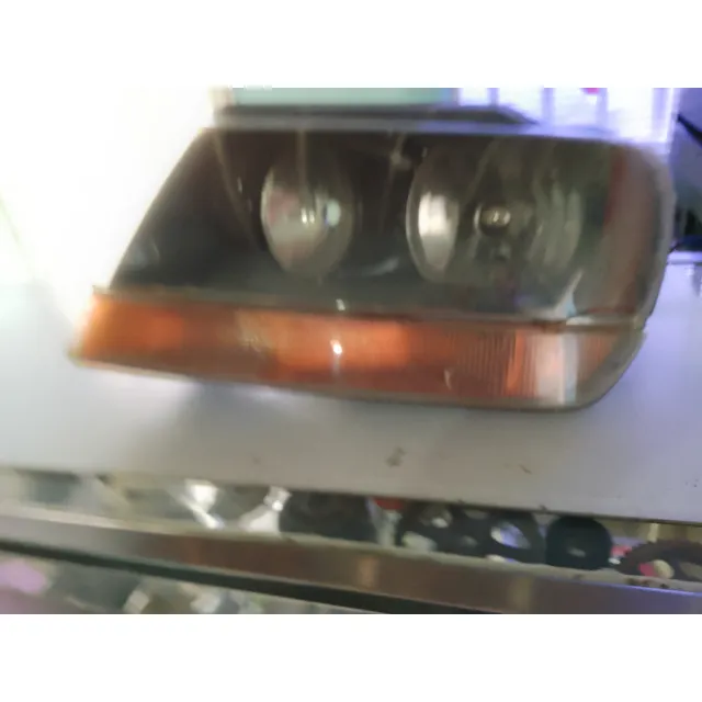 Faro Izquierdo Grand Cherokee 99/05 Con Detalle