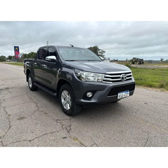 Toyota Hilux 2.7 Cd Srv Vvti 4x2 - A3
