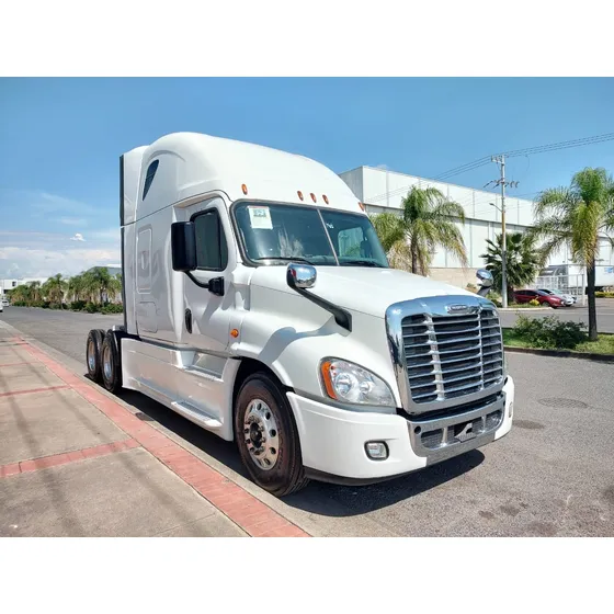 Freightliner Cascadia Blanco 2015,camiones,dd15