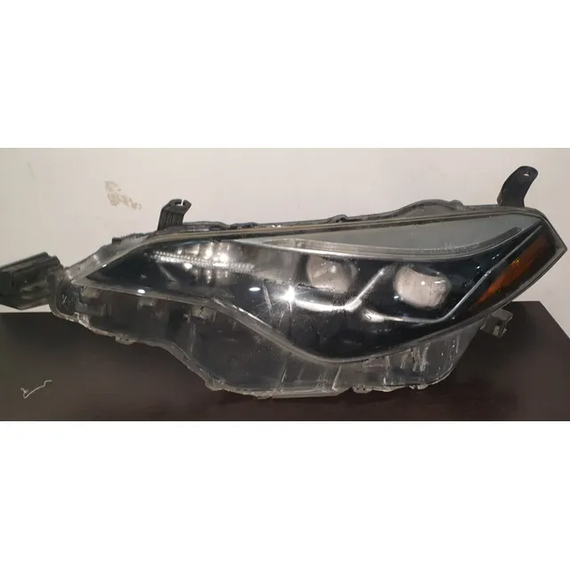 Faro Izquierdo Corolla 2017 Original Usado Con Detalle