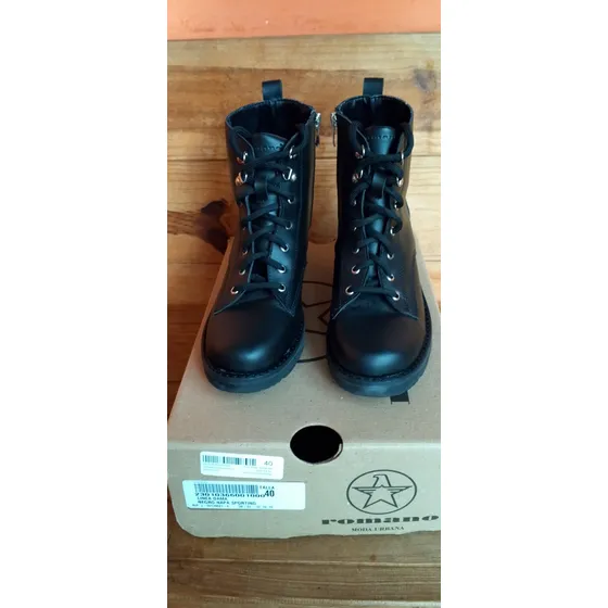 Botas Marca Romano Para Damas Talla 40