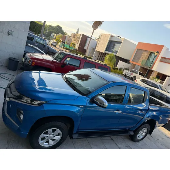 Mitsubishi L200 2.4 Cd Glx 4x2 Mt