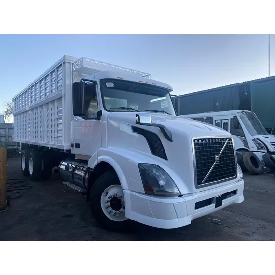 Volvo Vnl Agavero Blanco