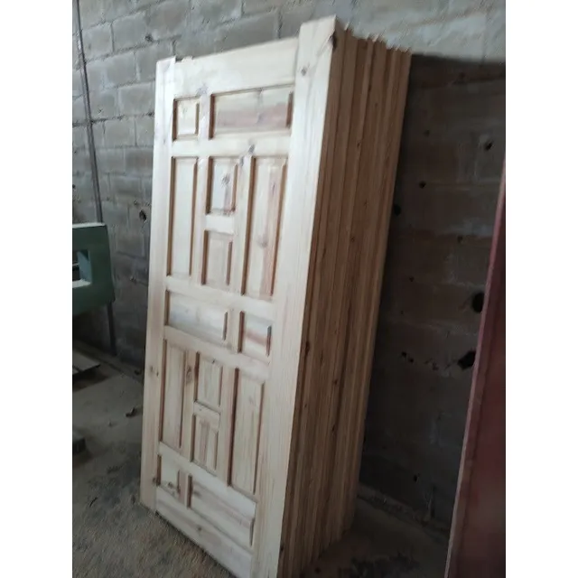 Puertas Empaneladas De Pino, Crudas, Bien Acabadas, Lijadas