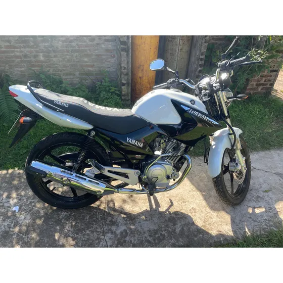 Yamaha Ybr 125 Modelo 2017 Color Blanca Con 33.000km