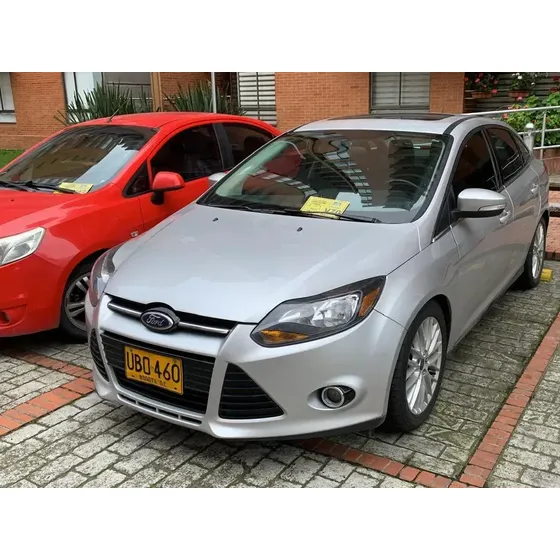 Ford Focus Titanium - Carros y Camionetas | TuCarro