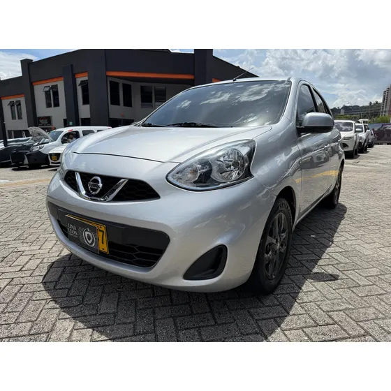 Nissan March 1.6 Sense At