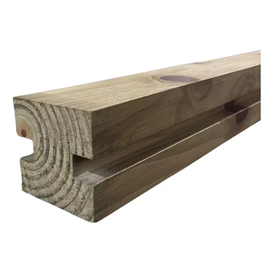 Coluna Gea De Pinus Tratado 300cm 9x9cm - Fresada E Quadrada