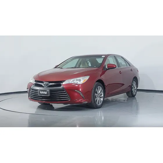 Toyota Camry 2.5 Xle L4/ At