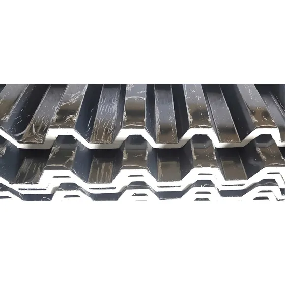 Chapa Con Aislamiento Gris, Ecopanels.