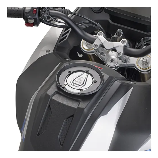 Givi Kit Para Montaje Bf79 Tank Easylock Voge Valico