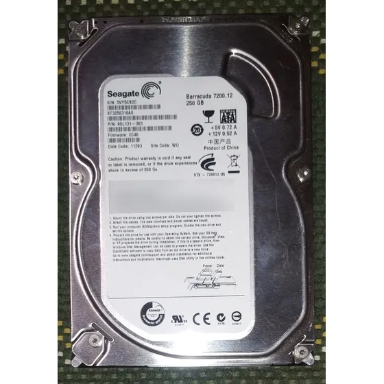 Discos Duros 3.5 Pc Sata De 250 Gb Con Cables, Usados
