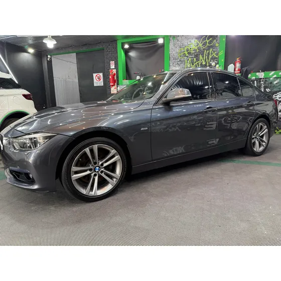 Bmw Serie 3 3.0 330i Sedan Sport Line 252cv