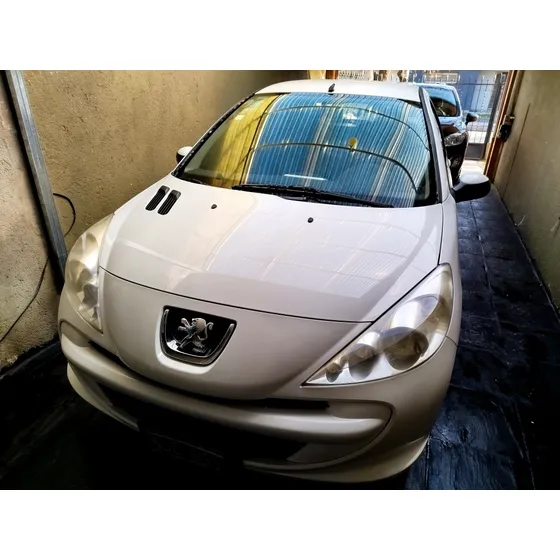 Peugeot 207 1.4 Active 75cv