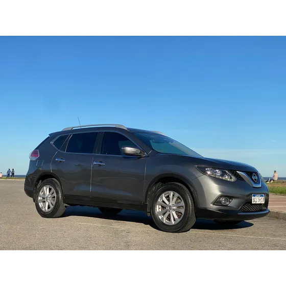 Nissan X-trail 2.5 Advance 3 Row Cvt