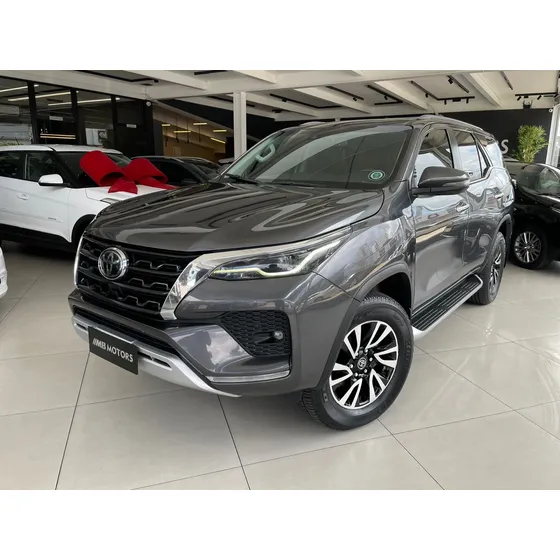 Toyota Hilux Sw4 2.8 D-4d Turbo Diesel Srx 7l 4x4 Automático