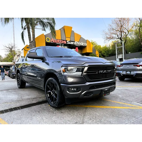 Dodge Ram 1500 Laramie Sport