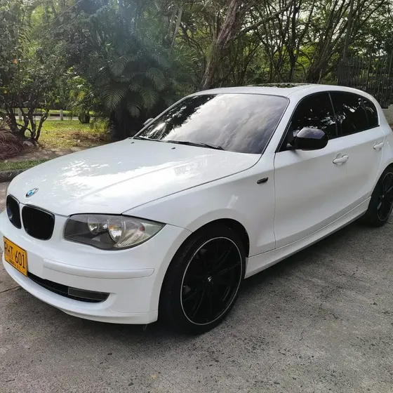 BMW Serie 1 2011 2.0 120i E87