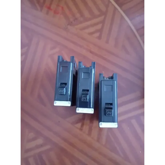 Breakers Breker Brequer 30 Amp