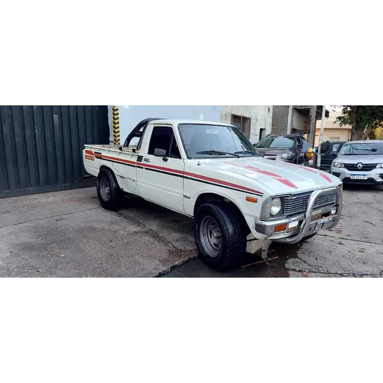 Toyota Hilux Toyota Hilux 2000