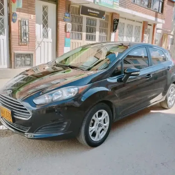 Ford Fiesta 2015 1.6 Hatchback Se