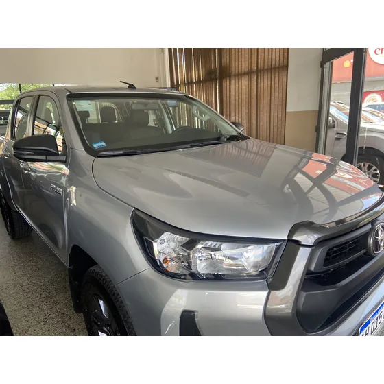 Toyota Hilux Pick-up 2.4 Cd Sr 150cv 4x2