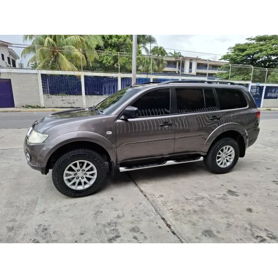 Mitsubishi Montero Glx