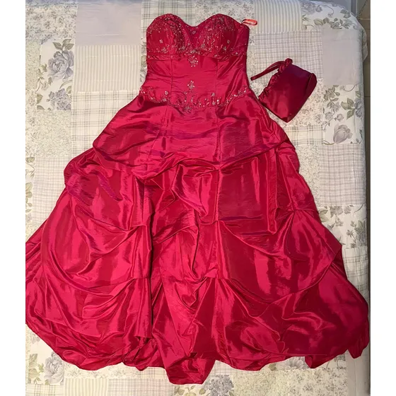 Traje Largo Con Cartera De Accesorio, Color Fucsia