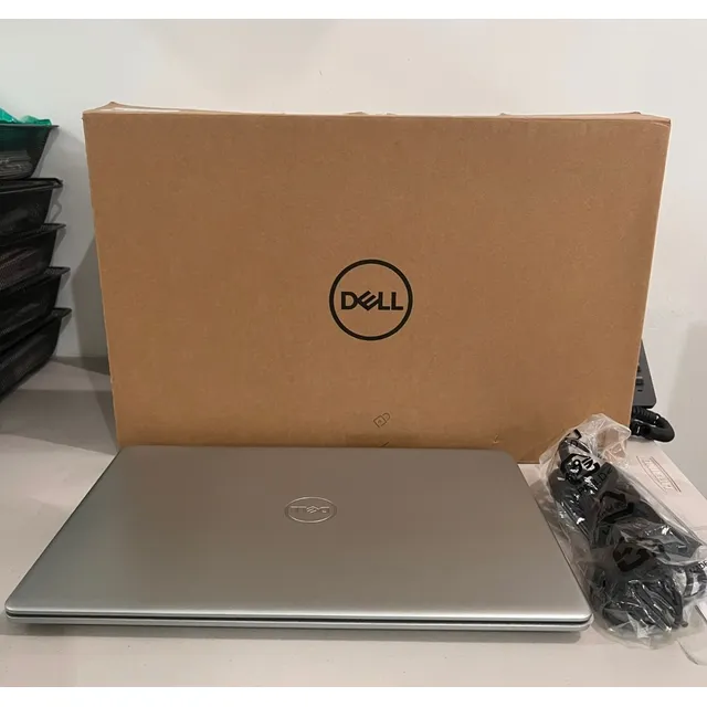 Laptop Dell Inspiron 3501