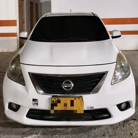 Nissan Versa 2013 1.6 Advance