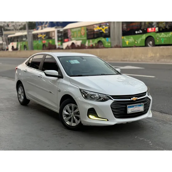 Chevrolet Onix Onix Sedan Plus Lt 1.0 12v Flex 4p Mec.