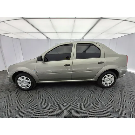 Renault Logan 1.4 Familier