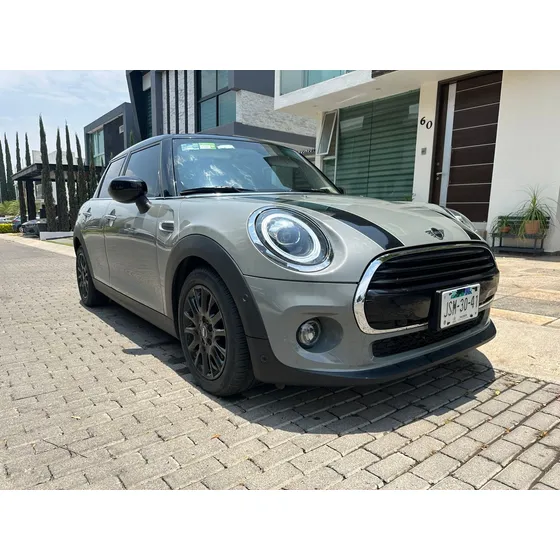 Mini Cooper 1.5 Pepper 5 Puertas At
