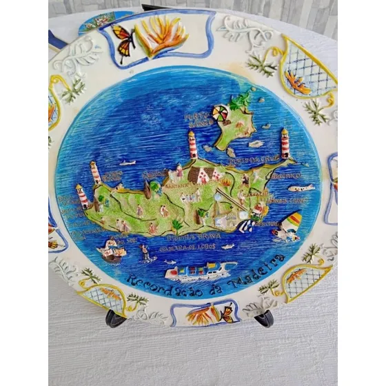 Plato Decorativo Relieve Cerámica Madeira Portugal Nuevo