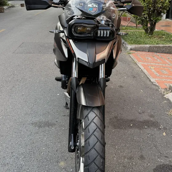 Bmw F700, Modelo 2013, Km 112.000, Soat Y Tecno 31/12/2026