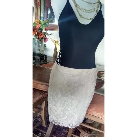 Falda Dama Encaje Strech. Fashion.nueva.a La Moda.