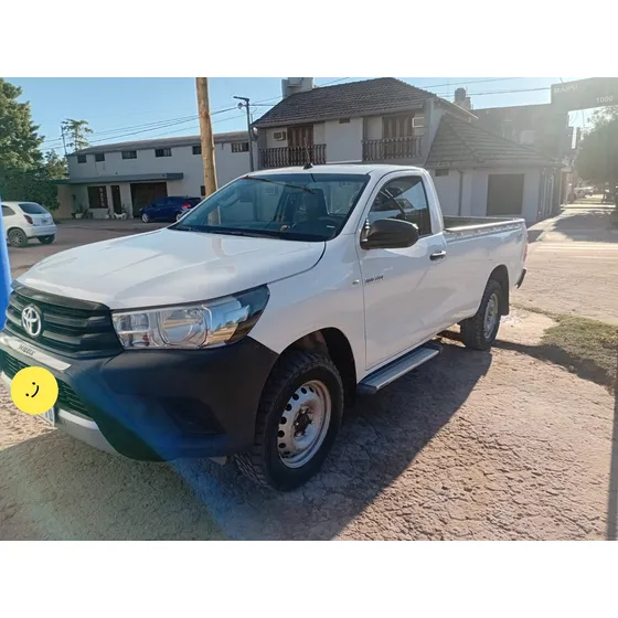Toyota Hilux Pick-up 2.4 Cs Dx 150cv 4x4