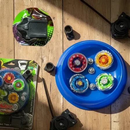 Kit Beyblade Metal com Lançador Luz LED Xsons Toys 18cm
