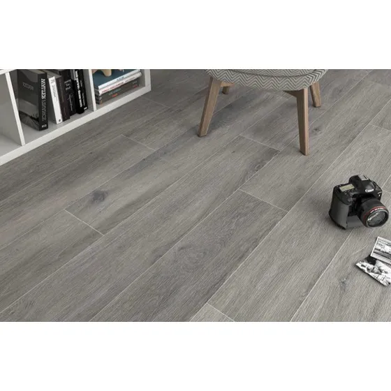 Porcelanato Madera Grey Álamo 15x90 Gris