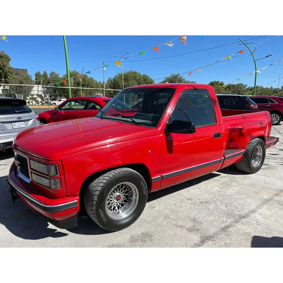 Chevrolet Cheyenne 5.3 2500 Cab Reg Paq N 4x2 Mt