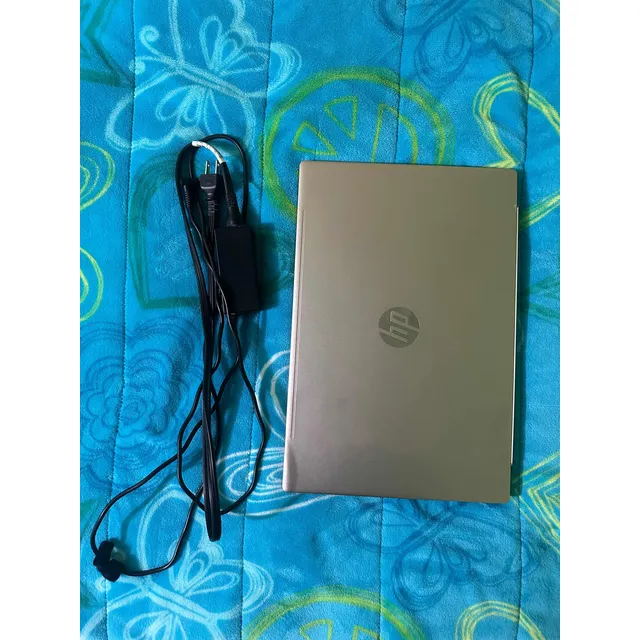 Laptop Hp Pavilion Modelo 15-cw1012la