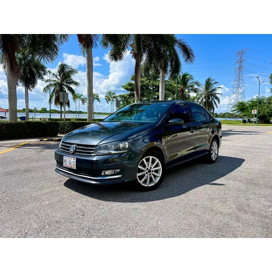 Volkswagen Vento 1.6 Highline At