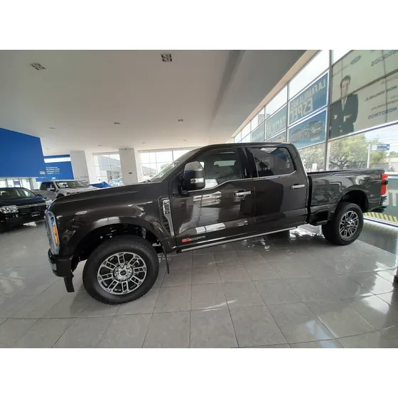 Ford F-250 Limited Diesel 6.7l V8 Ta