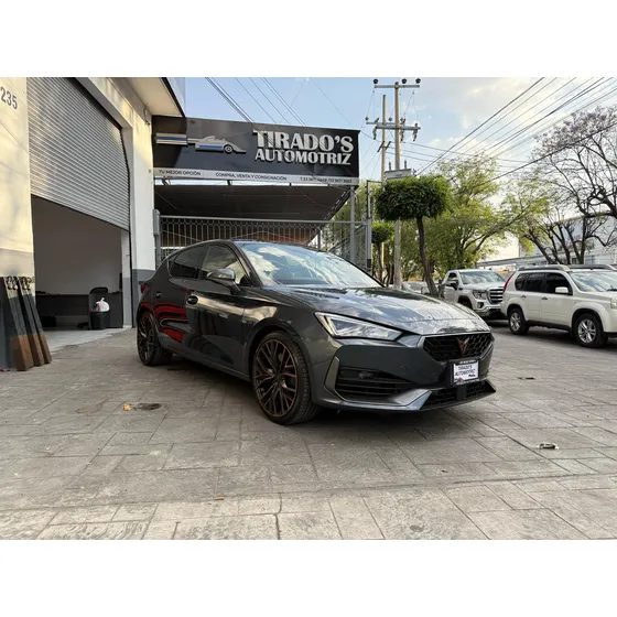 Cupra Leon 300hp