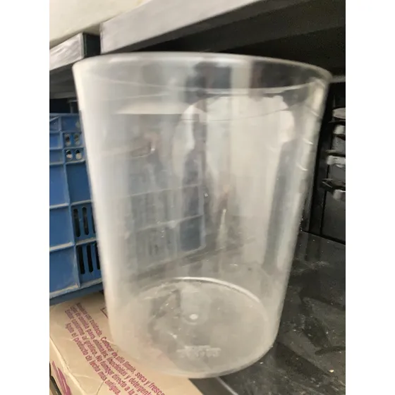 Hielera De Plástico Transparente Moderna Tobo Cervecero