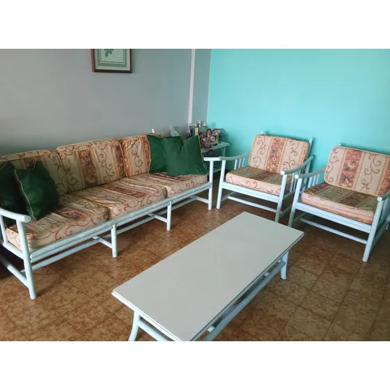 Juego De Muebles Con Mesa De Centro Usado En Porlamar