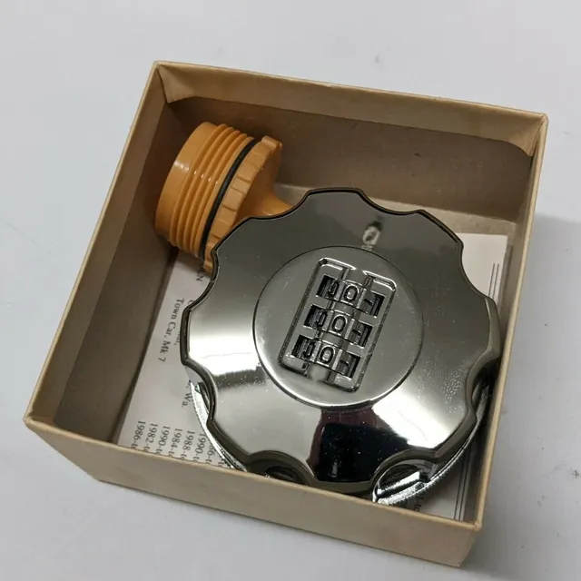 Tapa Gasolina Rosca Universal - Llave De Combinación Vintage